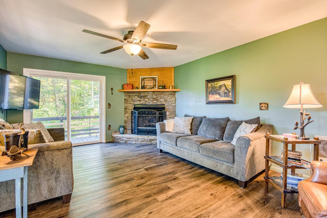 Chipmunk Lane Vila Maggie Valley Exterior foto